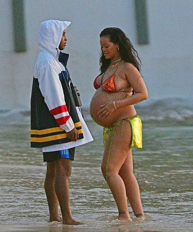 Во время беременности Рианна и A$AP Rocky наслаждались жизнью на полную катушку. Фото: @bapgalriri фото № 4