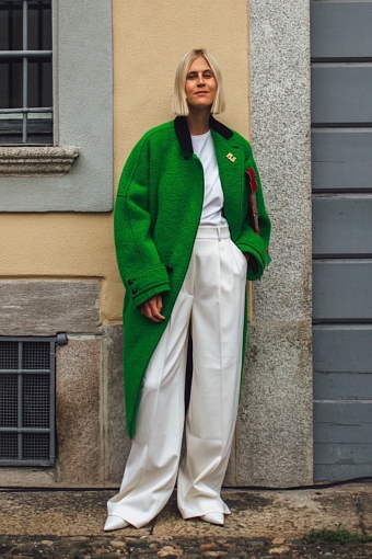 Линда Тол на Неделе моды в Милане фото № 35
