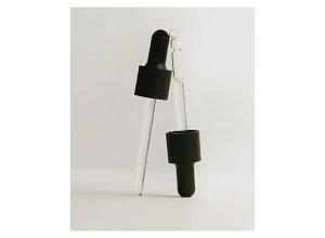 Восстановить защитный барьер и предотвратить потерю влаги: как работает сквалан в уходовых средствах 