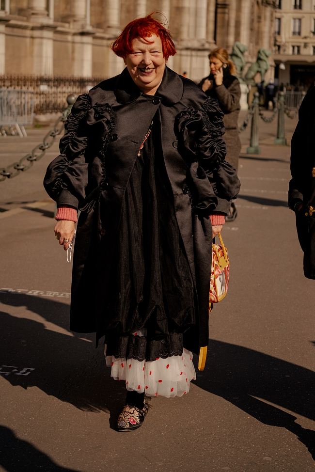 Линн Йегер на Неделе моды в Париже сезона осень-зима 2022/23 фото № 39