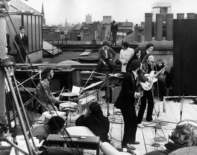 Режиссер трилогии «Властелин колец» снимет фильм о The Beatles фото № 1