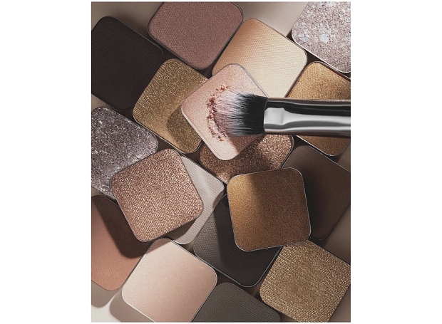 Сливочно-карамельный макияж toffee: «аппетитный» бьюти-тренд зимы-2026