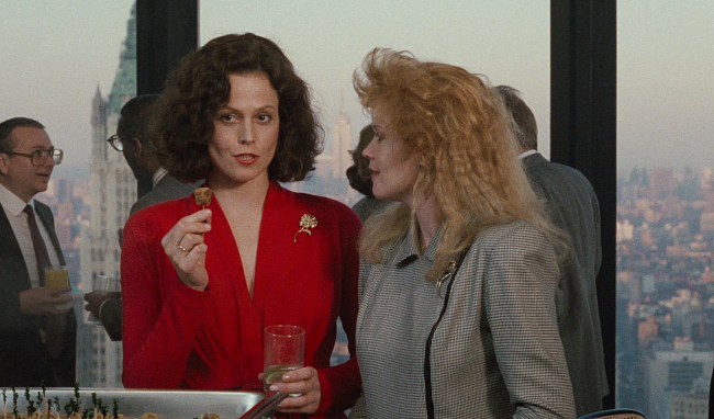 Кадр из фильма «Деловая женщина», 1988 фото № 3