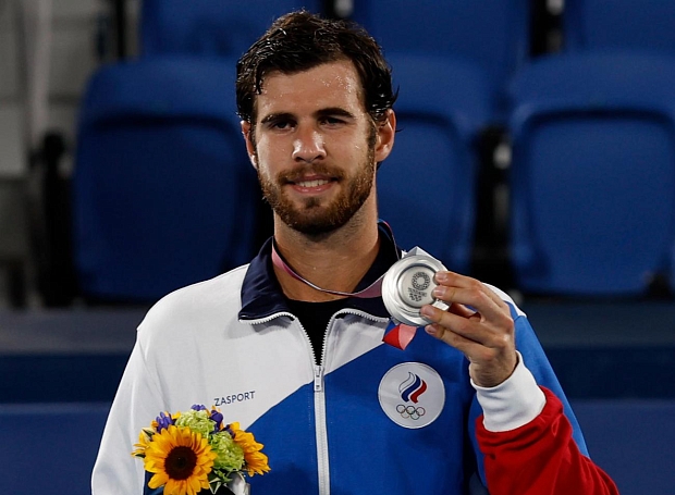 Теннисист Карен Хачанов завоевал серебряную медаль на Олимпиаде-2020 (2021) в Токио