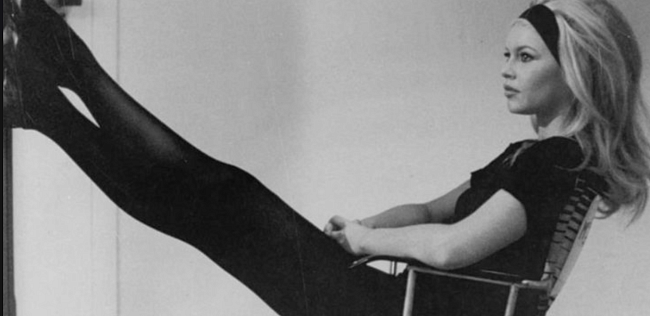 «Она делает то, что хочет — и именно это так восхищает». Что Брижит Бардо подарила миру, моде и женщинам фото № 2