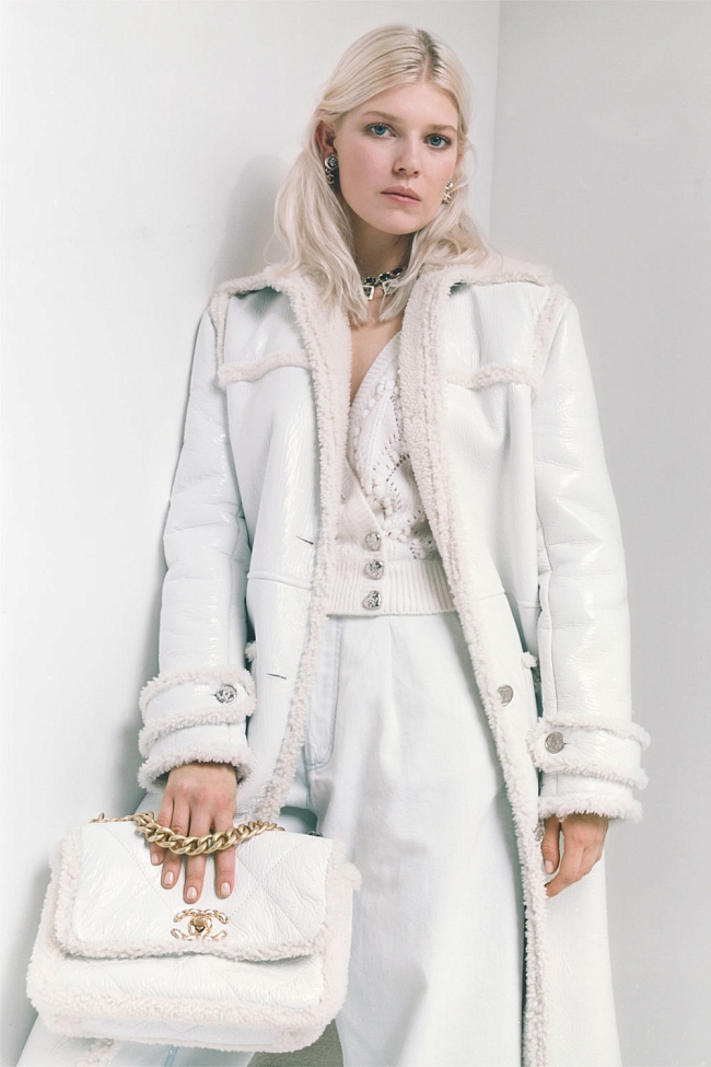 Ола Рудницка в рекламной кампании Chanel pre-fall 2021/22 фото № 27