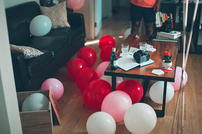 Party time: 5 практичных советов, как оформить домашнюю вечеринку фото № 4