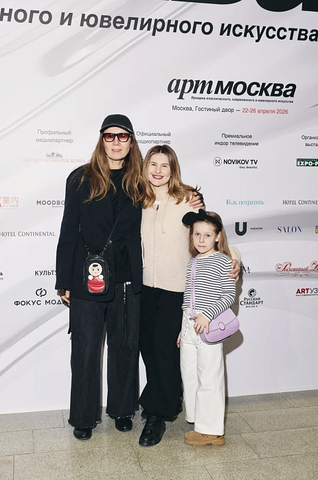 Марина Демченко и Анна Цуканова-Котт с дочерью фото № 16