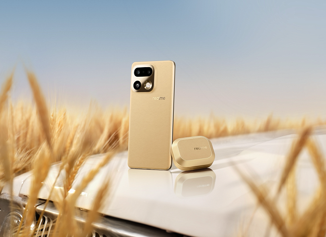 Смартфон realme 16 Pro и наушники Buds Air8 фото № 4