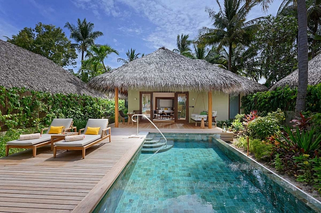 Обратно в лето: 7 отелей на Мальдивах, которые гарантируют вам идеальный отпуск фото № 2