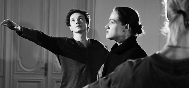 Что-то происходит: экспериментальные спектакли, на которые стоит сходить фото № 1