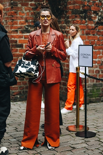 Streetstyle на Неделе моды в Копенгагене фото № 18