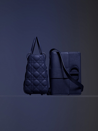 Dior представили коллекцию сумок и аксессуаров Ultra-Matte фото № 5