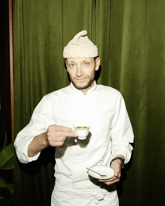 Антон Исаков фото № 1