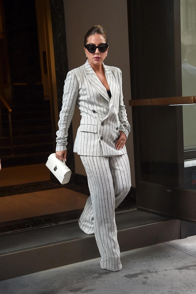 Леди Гага в Jean Paul Gaultier фото № 1