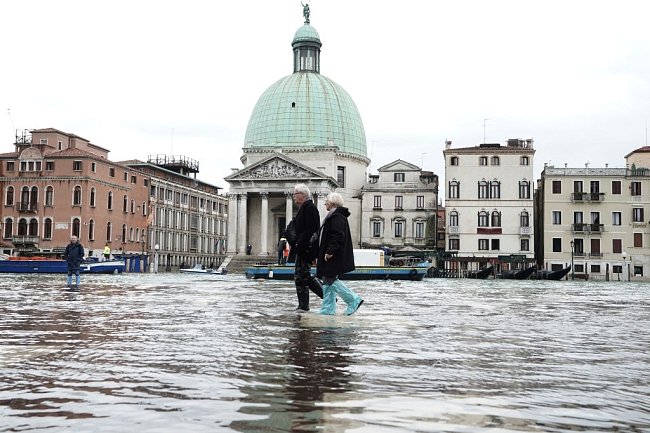 Выше воды: как Венеция пережила самое сильное наводнение за прошедшие полвека фото № 3
