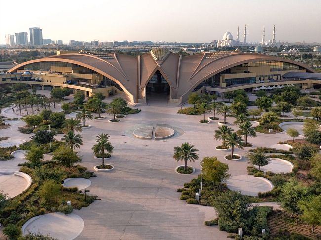 Восточный ритм, традиции и культурное наследие Эмиратов: путеводитель по Абу-Даби фото № 1