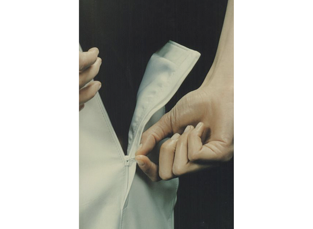 Светский вестник: премьера, выставка и премия