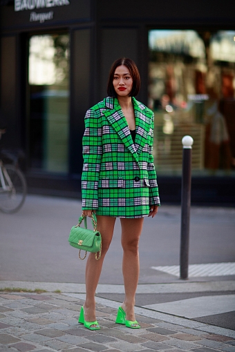 Тиффани Хсу на Неделе моды в Париже фото № 9