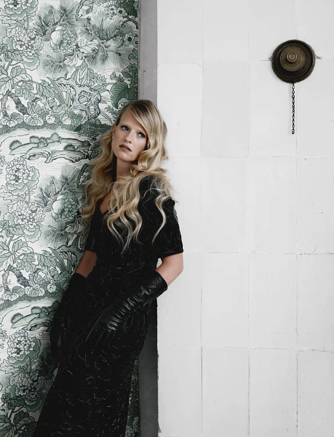 Fashion-дайджест: новогодняя коллекция «Хохлома», ASKENT х LUDA NIKISHINA и другие новости фото № 1