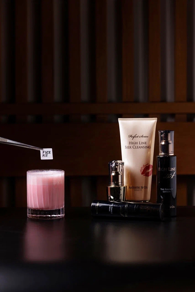 Бьюти-дайджест: Ирина Шейк в новой кампании d'Alba, антистресс-программа в «Медфрендс», расширение уходовой серии Weleda фото № 5