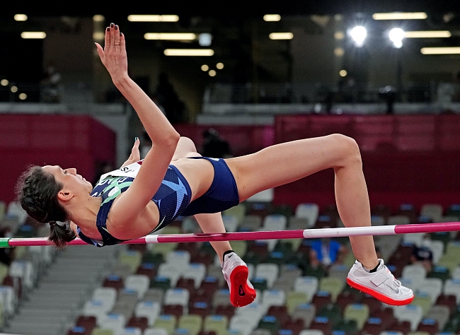 Мария Ласицкене выиграла золотую медаль в прыжках в высоту на Олимпиаде-2020 (2021) в Токио фото № 1