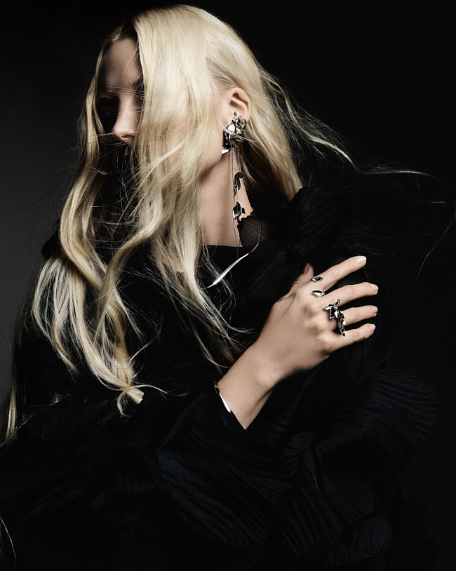 Fashion-дайджест: IUMAN Intimissimi Uomo x bobber, коллекция MaxMara Holiday 2025 и другие новости фото № 9