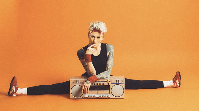 Модный дайджест: коллекция YULIAWAVE Wellness, специальный выпуск часов Ракета «BIG ZERO» и другие новости фото № 4