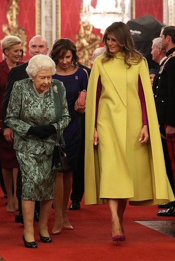 Королева Елизавета II и Мелания Трамп фото № 2