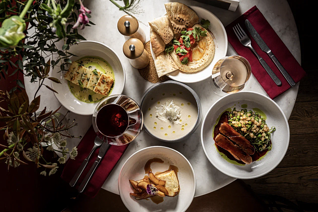 Гастро-неделя: майские праздники в Share bistro, сезон сморчков в La Raquette bistro и открытие ресторана «Нанука» фото № 6