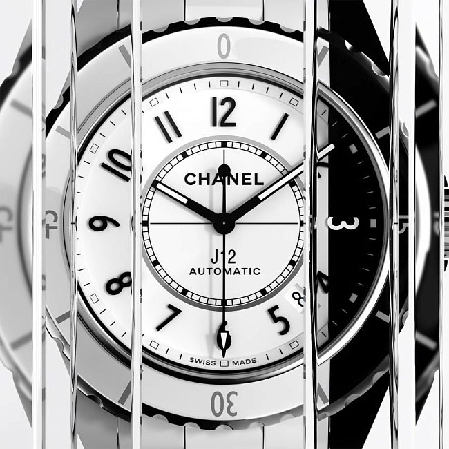 Игра черного и белого в кампании новых часов Chanel J12 Paradoxe фото № 1