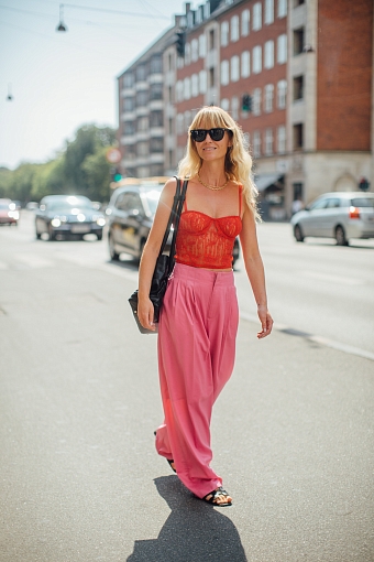 Street Style: главные тренды на Неделе моды в Копенгагене фото № 25
