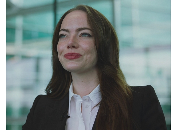 Эмма Стоун — о фильме «Бугония», конспирологических теориях и работе с Йоргосом Лантимосом