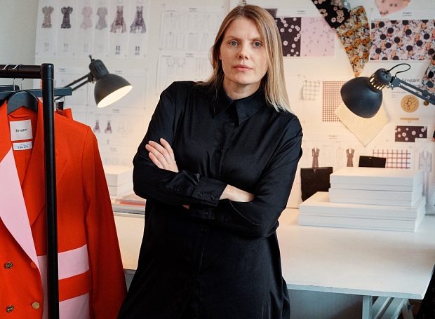 Дизайнер Джули Бреггер о скандинавском стиле, быстрой моде и коллаборации с & Other Stories 
