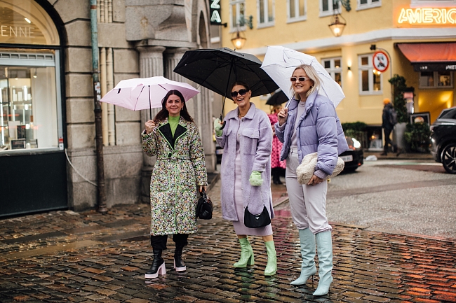 Стритстайл на Неделе моды в Копенгагене сезона осень-зима 2022/23 фото № 1