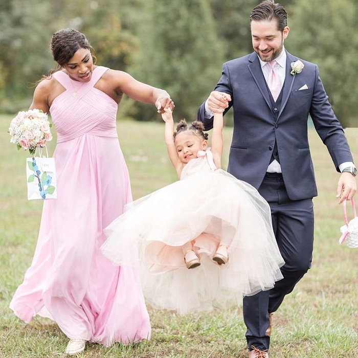 Как трогательно: Серена Уильямс поделилась фото своей дочери со свадьбы фото № 1