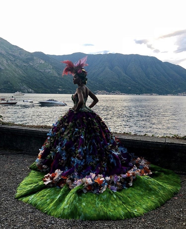 Показ Dolce&Gabbana Alta Moda на озере Комо фото фото № 17