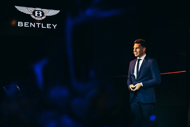 Новый Bentley Bentayga впервые показали в Москве фото № 1
