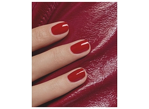 Благородный и дорогой: варианты маникюра на Новый год в палитре символа 2026 года 