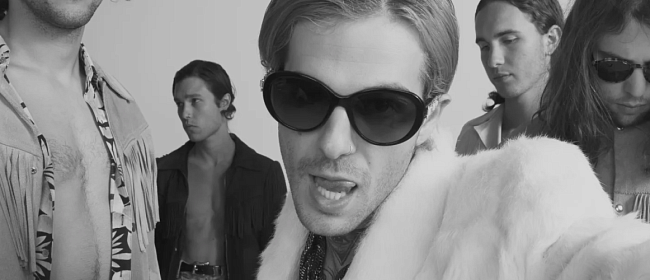 Wiped Out! — 10 лет. Как The Neighbourhood превратила грусть в эстетику фото № 8