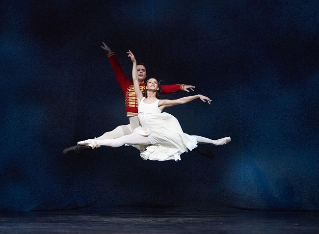Балет «Щелчкунчик» на сцене Королевского театра Ковент-Гарден в Лондоне фото № 3