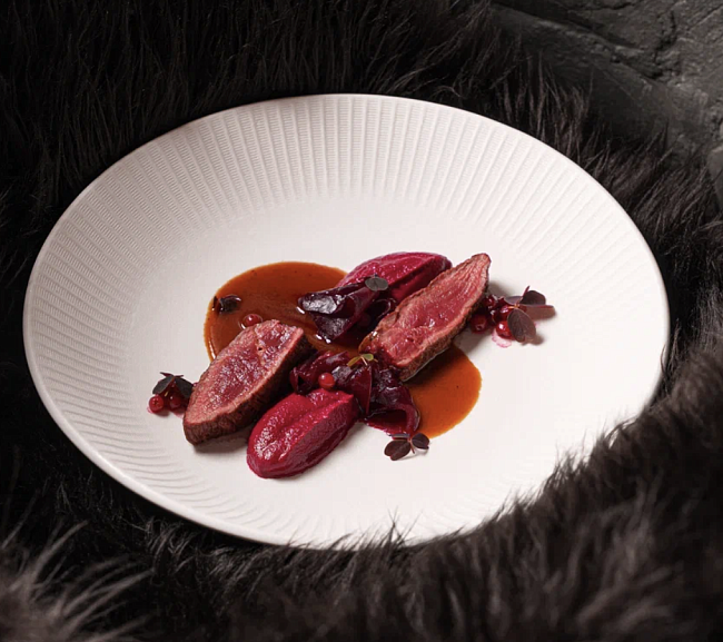 Гастро-неделя: новогодний сет в BURO. TSUM, SimpleWine x O PAPER PAPER и открытие ресторана «Притча» фото № 12