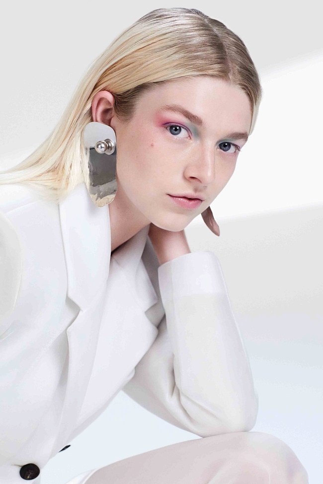 Хантер Шафер стала международным амбассадором макияжа Shiseido фото № 3