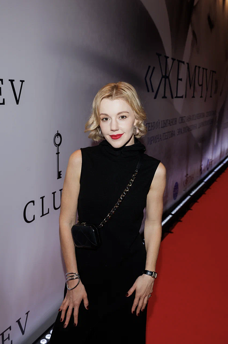 Юлианна Караулова фото № 16