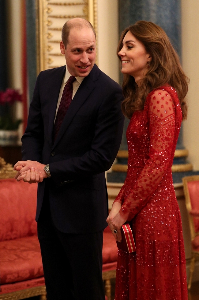 Кейт Миддлтон и принц Уильям приняли гостей в Букингемском дворце фото № 2