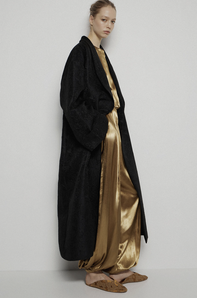 Восточная эстетика — заметный тренд праздничных коллекций фото № 2