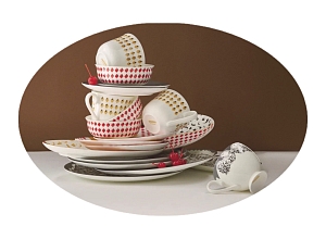 Interior-дайджест: новая линия пижам Delo design, коллекция фарфора «Хохлома» и капсула постельного белья Divnaya Iva 