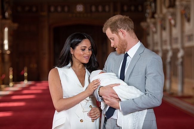 Меган Маркл и принц Гарри с новорожденным сыном Арчи, 2019 фото № 3