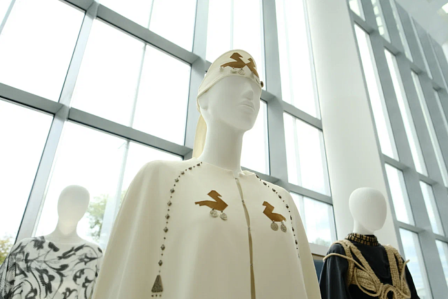 «Родные мотивы» на BRICS+ Fashion Summit: когда локальный код становится языком глобальной моды фото № 4