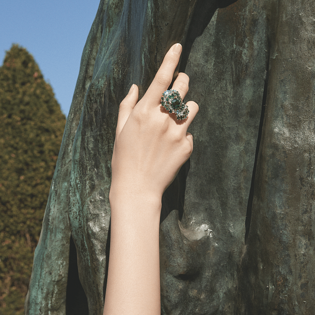 Драгоценный тай-дай: новая коллекция украшений Tie&Dior фото № 3